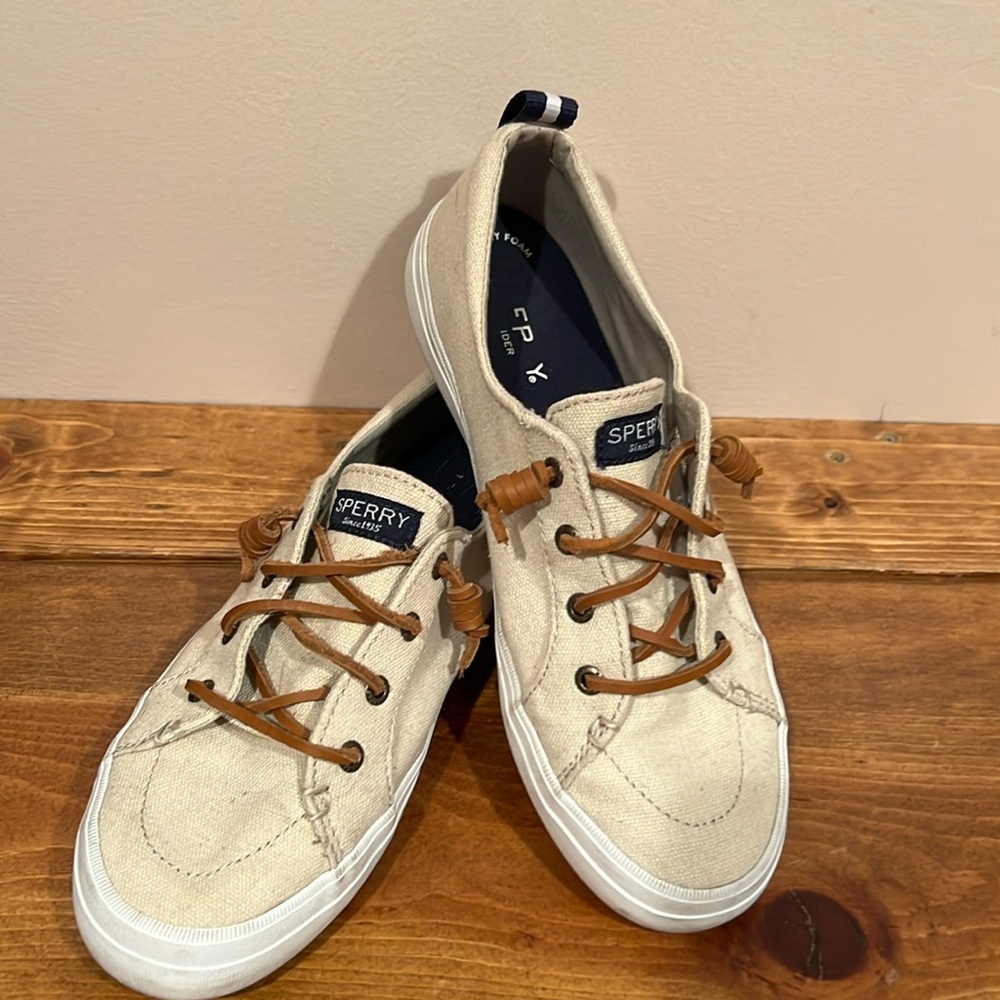 Sperry Women’s Crest Vibe Canvas Sneakers